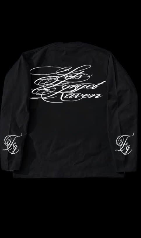 Long sleeve ,,never forget”